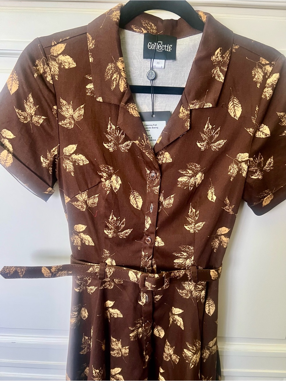 Collectif Brown Midi Dress with Gold Leaf Print - Picture 2 of 3